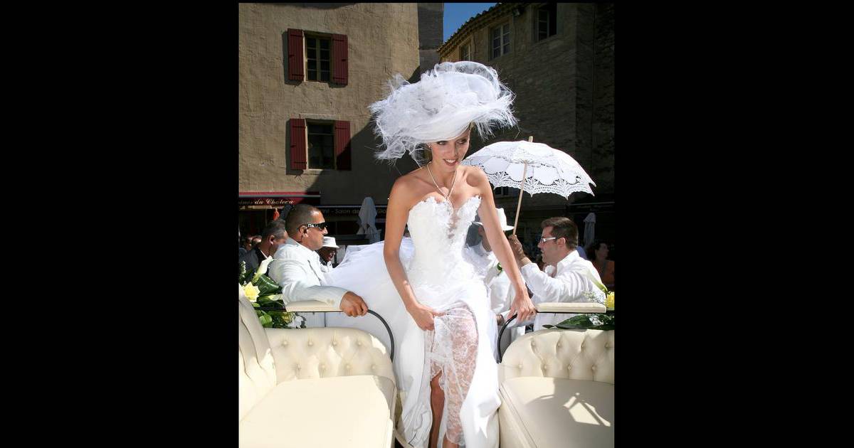 Sylvie Tellier A Fait Confiance Au Styliste Des Miss France