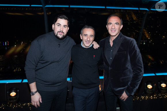 Exclusif - Elie Semoun, Artus, Nikos Aliagas - Enregistrement de l'émission "Toute la musique qu'on aime", qui sera diffusée le 31 décembre sur TF1, sur la péniche "Crystal II" à Paris. Le 9 décembre 2019 © Cyril Moreau / Bestimage