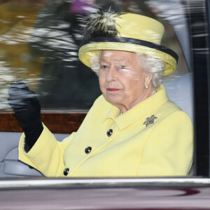 La reine Elizabeth II le 29 décembre 2019 à Sandringham, de sortie à la messe en l'église Sainte-Marie-Madeleine. © Imago / Panoramic / Bestimage