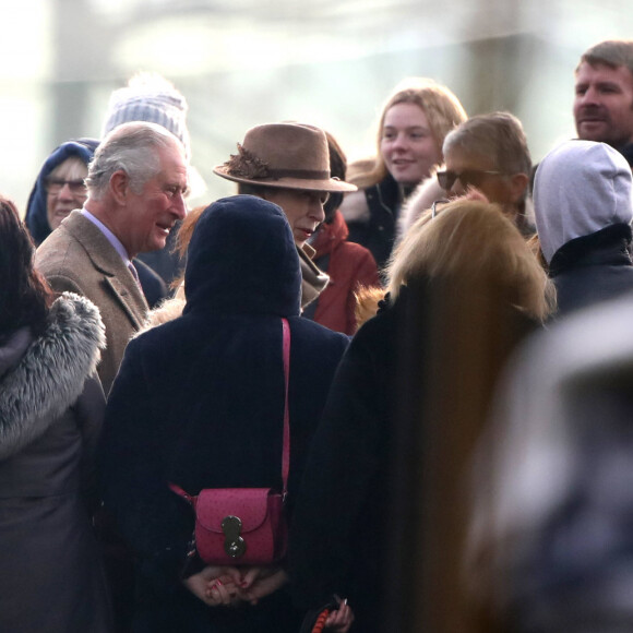 Le prince Charles, prince de Galles, et la princesse Anne le 29 décembre 2019 à Sandringham, de sortie pour la messe en l'église Sainte-Marie-Madeleine. © Imago / Panoramic / Bestimage