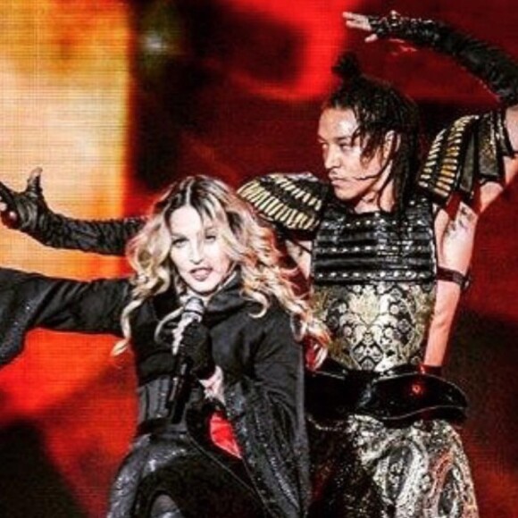 Madonna et son compagnon Ahlamalik Williams lors de la tournée MadameX Tour