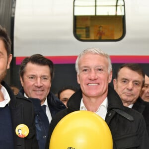 Christophe Beaugrand, Christian Estrosi, le maire de Nice, Didier Deschamps et Eric Ciotti, le député de la 1ère circonscription des Alpes-Maritimes, durant le départ du train des Pièces Jaunes à la gare de Nice le 19 janvier 2019. © Bruno Bebert/Bestimage