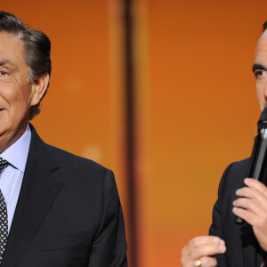 Exclusif - Jean-Pierre Foucault et Nikos Aliagas - Surprises - Enregistrement de l'émission "La Chanson secrète 4", qui sera diffusée le 4 janvier 2020 sur TF1, à Paris. Le 17 décembre 2019 © Gaffiot-Perusseau / Bestimage