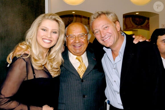 Elena, Jacques Dessange et Laurent Boyer au 50e anniversaire de la marque Dessange à Paris le 20 septembre 2004.