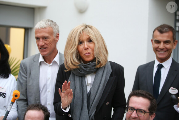 Brigitte Macron (Présidente de la Fondation Hôpitaux de Paris-Hôpitaux de France), Didier Deschamps, parrain de l'opération Pièces Jaunes 2020 lors du lancement de la 31ème édition de l'opération Pièce Jaunes au Centre Hospitalier Régional d'Orléans le 8 janvier 2020. © Dominique Jacovides / Bestimage