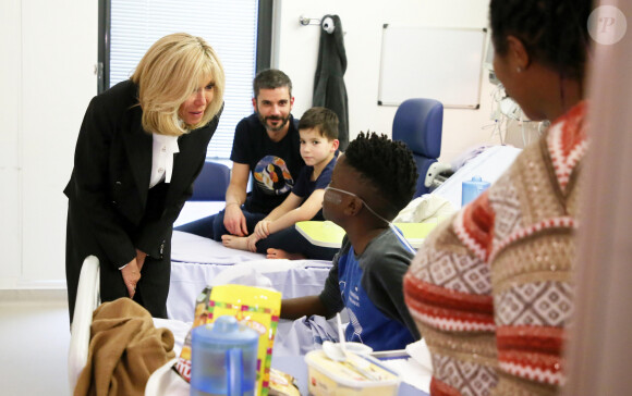 Brigitte Macron (Présidente de la Fondation Hôpitaux de Paris-Hôpitaux de France) lors du lancement de la 31ème édition de l'opération Pièce Jaunes au Centre Hospitalier Régional d'Orléans le 8 janvier 2020.© Dominique Jacovides / Bestimage