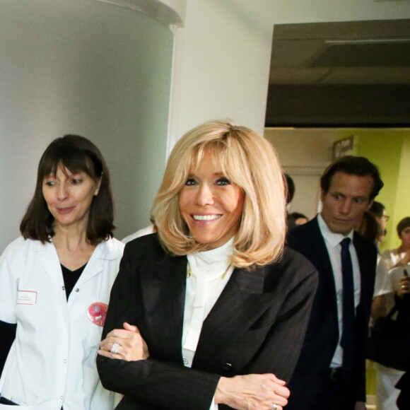 Brigitte Macron (Présidente de la Fondation Hôpitaux de Paris-Hôpitaux de France) lors du lancement de la 31ème édition de l'opération Pièce Jaunes au Centre Hospitalier Régional d'Orléans le 8 janvier 2020. © Dominique Jacovides / Bestimage