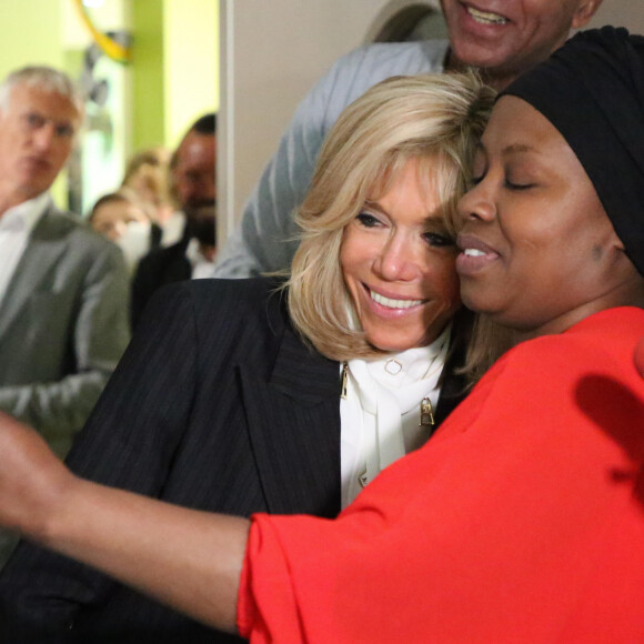 Brigitte Macron (Présidente de la Fondation Hôpitaux de Paris-Hôpitaux de France), Didier Deschamps, parrain de l'opération Pièces Jaunes 2020 lors du lancement de la 31ème édition de l'opération Pièce Jaunes au Centre Hospitalier Régional d'Orléans le 8 janvier 2020. © Dominique Jacovides / Bestimage