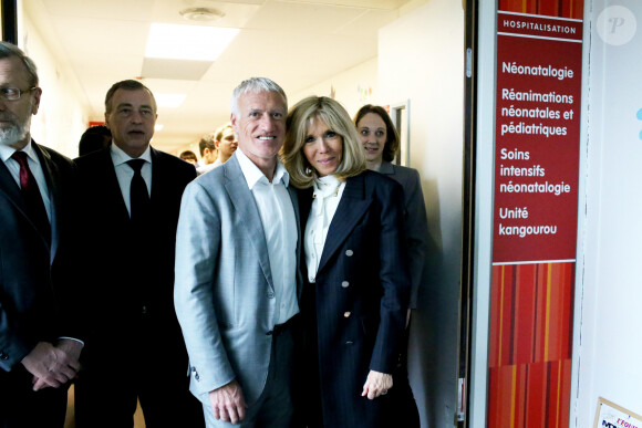 Brigitte Macron (Présidente de la Fondation Hôpitaux de Paris-Hôpitaux de France), Didier Deschamps, parrain de l'opération Pièces Jaunes 2020 lors du lancement de la 31ème édition de l'opération Pièce Jaunes au Centre Hospitalier Régional d'Orléans le 8 janvier 2020. © Dominique Jacovides / Bestimage