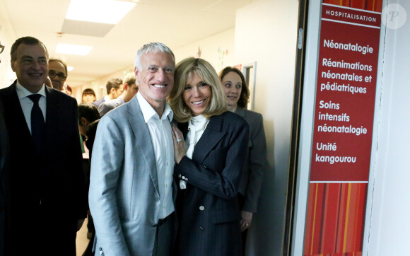 Brigitte Macron (Présidente de la Fondation Hôpitaux de Paris-Hôpitaux de France), Didier Deschamps, parrain de l'opération Pièces Jaunes 2020 lors du lancement de la 31ème édition de l'opération Pièce Jaunes au Centre Hospitalier Régional d'Orléans le 8 janvier 2020.  © Dominique Jacovides / Bestimage