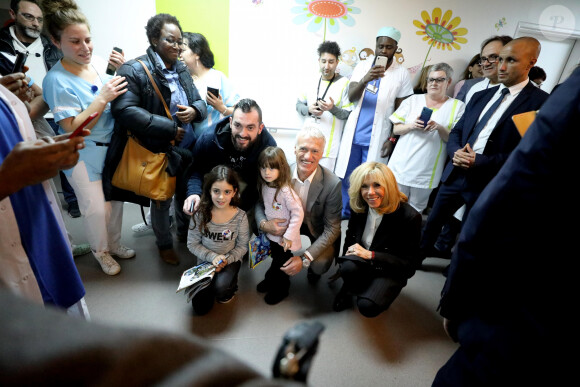 Brigitte Macron (Présidente de la Fondation Hôpitaux de Paris-Hôpitaux de France), Didier Deschamps, parrain de l'opération Pièces Jaunes 2020 lors du lancement de la 31ème édition de l'opération Pièce Jaunes au Centre Hospitalier Régional d'Orléans le 8 janvier 2020. © Dominique Jacovides / Bestimage