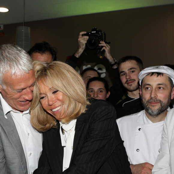 Brigitte Macron (Présidente de la Fondation Hôpitaux de Paris-Hôpitaux de France) et Didier Deschamps, parrain de l'opération Pièces Jaunes 2020 lors du lancement de la 31ème édition de l'opération Pièce Jaunes au Centre Hospitalier Régional d'Orléans le 8 janvier 2020. © Dominique Jacovides / Bestimage