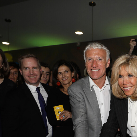 Brigitte Macron (Présidente de la Fondation Hôpitaux de Paris-Hôpitaux de France) et Didier Deschamps, parrain de l'opération Pièces Jaunes 2020 lors du lancement de la 31ème édition de l'opération Pièce Jaunes au Centre Hospitalier Régional d'Orléans le 8 janvier 2020. © Dominique Jacovides / Bestimage