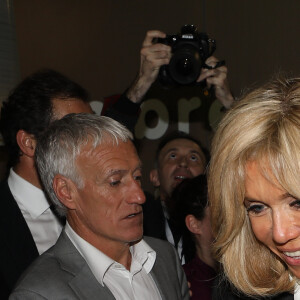Brigitte Macron (Présidente de la Fondation Hôpitaux de Paris-Hôpitaux de France) et Didier Deschamps, parrain de l'opération Pièces Jaunes 2020 lors du lancement de la 31ème édition de l'opération Pièce Jaunes au Centre Hospitalier Régional d'Orléans le 8 janvier 2020. © Dominique Jacovides / Bestimage