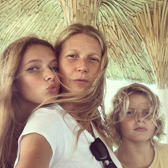 Gwyneth Paltrow célèbre la fête des Mères américaine le 12 mai 2019 avec ses enfants, Apple et Moses.
