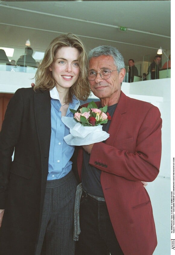 Julie Andrieu et Jean-Marie Perrier - Les champagnes Gosset réunissent les stars le 21 mai 2002. "