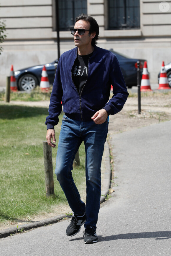 Anthony Delon arrive au défilé Redemption Haute Couture automne-hiver 2019 2020 lors de la Fashion Week de Paris, France, le 30 juin 2019. © Veeren-Clovis/Bestimage