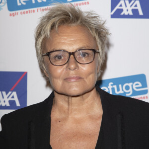 Exclusif - Muriel Robin - 2ème soirée de Gala au profit de l'association nationale "Le Refuge" et de ses actions de soutien aux jeunes LGBT+ victimes d'homophobie ou de transphobie, au théâtre des Folies Bergère à Paris, le 18 novembre 2019. © Gorassini/Perusseau/Bestimage