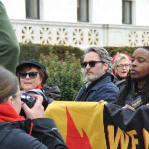 Susan Sarandon, Joaquin Phoenix, Jane Fonda - Les people marchent pour le climat à Washington le 10 janvier 2020.
