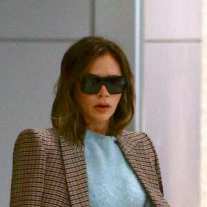 Victoria Beckham arrive à l'aéroport de New York (JFK), le 14 octobre 2019.