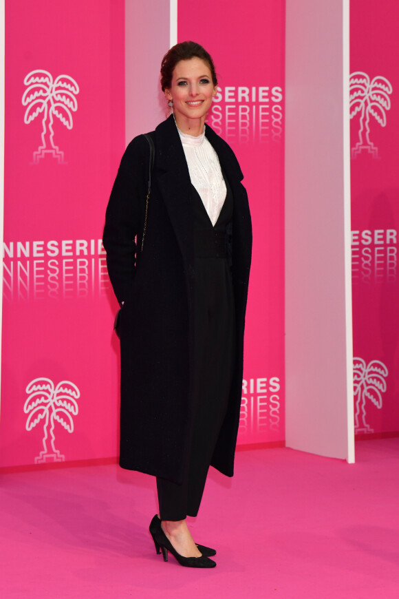 Elodie Varlet au photocall du deuxième jour de la 2ème édition du "Canneseries" au palais des Festivals à Cannes, France, le 6 avril 2019. © Bruno Bébert/Bestimage