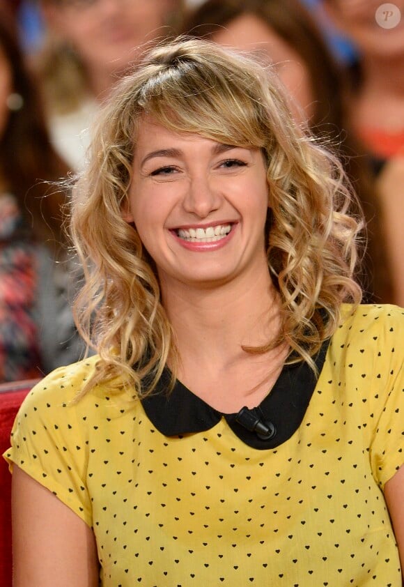 Caroline Anglade - Enregistrement de l'émission "Vivement dimanche" à Paris le 22 octobre 2014.