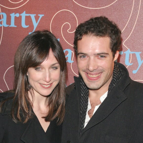 Elsa Zyberstein et Nicolas Bedos assisent à une soirée en marge de la 31e cérémonie des Cesar, rue Royale. Paris. Le 25 février 2006. @Denis Guignebourg/ABACAPRESS.COM