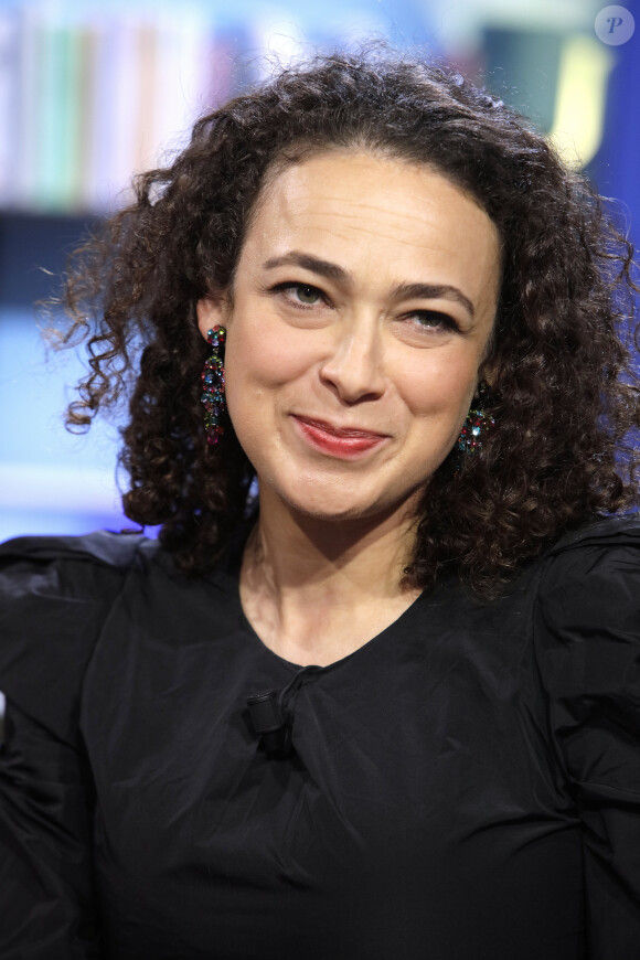 Portrait de Delphine Horvilleur - "La grande Librairie" sur France 5
