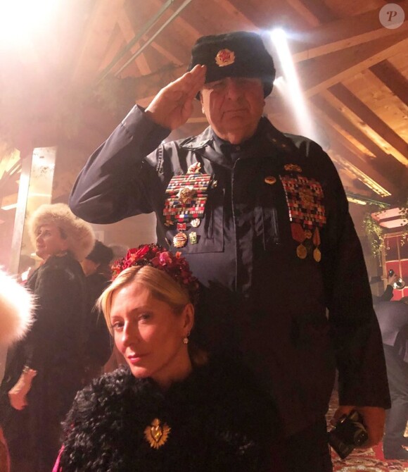 La princesse Marie-Chantal de Grèce et Jean Pigozzi lors de la fête "russe" au cours du week-end du mariage de Stavros Niarchos et Dasha Zhukova, le 18 janvier 2020 à Saint-Moritz en Suisse. Photo Instagram.