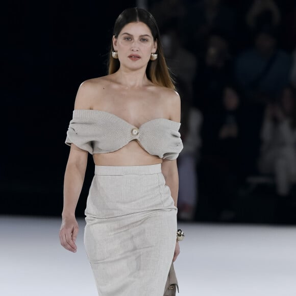 Laetitia Casta - Défilé Jacquemus Homme automne-hiver 20/2021 intitulé 1997 à Paris, le 18 janvier 2020.