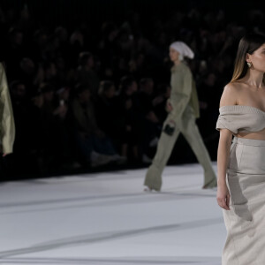 Laetitia Casta - Défilé Jacquemus Homme automne-hiver 20/2021 intitulé 1997 à Paris, le 18 janvier 2020.