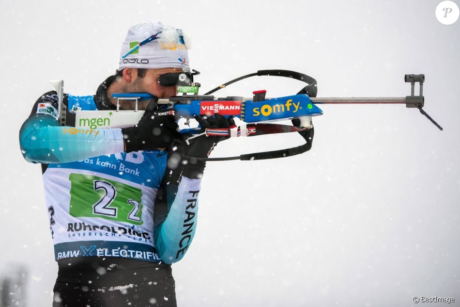 Martin Fourcade Au Tir Debout Lors Du Relais De Biathlon à Ruhpolding ...