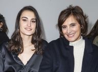 Inès de la Fressange : Maman fière de sa fille Nine à la Fashion Week