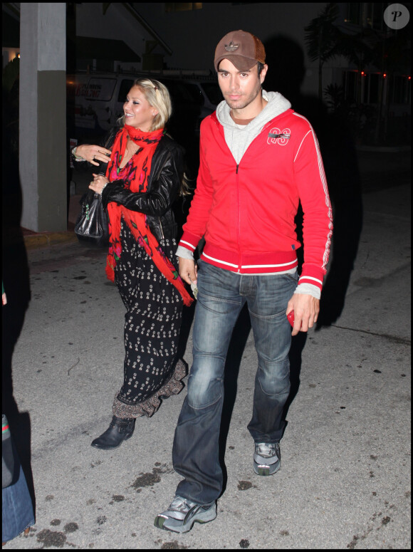 Exclusif- Anna Kournikova et Enrique Iglesias le 10 janvier 2010 à Miami. 