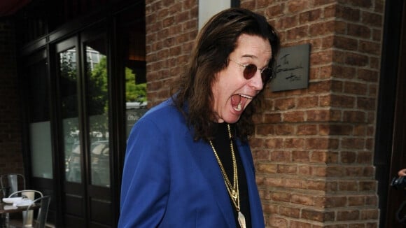Ozzy Osbourne "souffre" constamment : le chanteur annonce avoir Parkinson