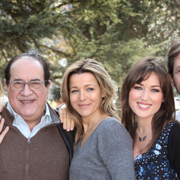 Patrick Puydebat, Julie Chevalier, Jean-Luc Azoulay , Laure Guibert, Elsa Esnoult, Sébastien Roch lors d'un rendez-vous avec les acteurs de la série "Les mystères de l'amour" lors du 21ème Festival des créations Télévisuelles de Luchon le 9 février 2019. © Patrick Bernard / Bestimage