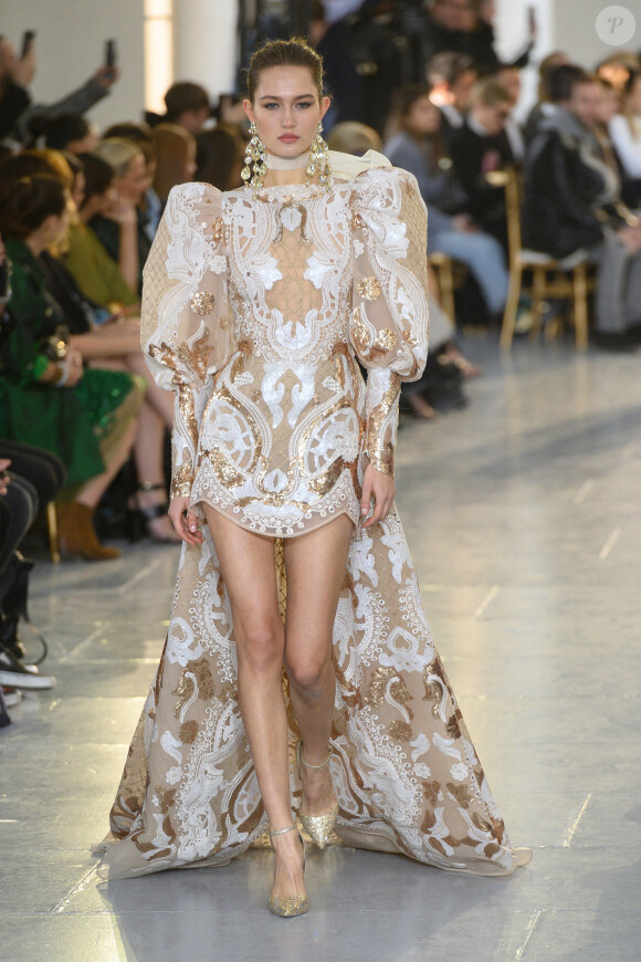 Défilé Elie Saab, collection Haute Couture printemps-été 2020 au Grand Palais. Paris, le 22 janvier 2020.