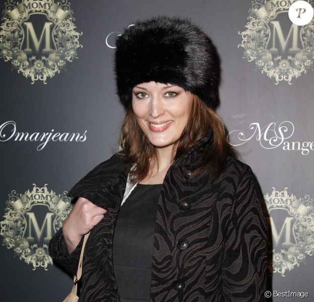 Naissance - Kelly Bochenko a donné naissance le 18 juin à un petit garçon prénommé Karl - PARIS 31/03/2013 : Kelly Bochenko assiste au Defile de Mode Omar Jeans, au pavillon Champs Elysees, a Paris le 31 mars 2013.