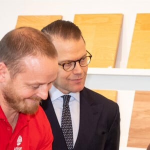 La princesse Victoria et le prince Daniel de Suède lors de leur visite de la société Valinge Innovation à Höganäs, en Scanie, le 29 janvier 2020.