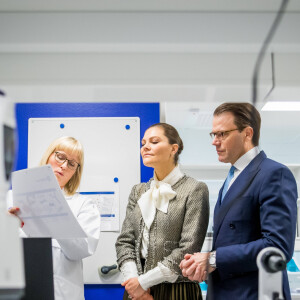 Le prince Daniel et la princesse Victoria de Suède ont visité le "Medicon Village" à Lund, le 30 janvier 2020.