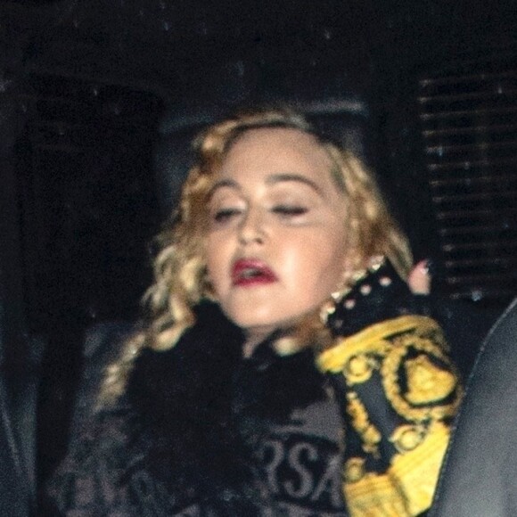 Madonna à la sortie de son concert au "Palladium" à Londres, le 30 janvier 2020.