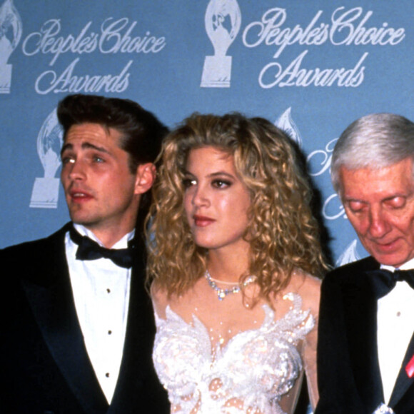 Jason Priestley, Tori et Aaron Spelling, Shannen Doherty et Luke Perry - People's Choice Awards, Los Angeles. Le 17 mars 1992. @Michael Ferguson/Globe Photos/SPUS/ABACAPRESS.COM