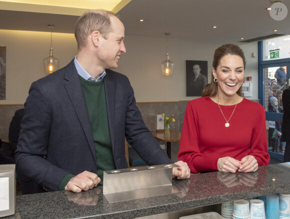 Le prince William, duc de Cambridge, Catherine Kate Middleton, duchesse de Cambridge en visite chez Joe's Ice Cream Parlour sur Mumbles road à Swansea le 4 février 2020.