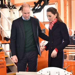 Le prince William, duc de Cambridge, Catherine Kate Middleton, duchesse de Cambridge, lors d'une visite de la station de sauvetage RNLI Mumbles près de Swansea dans le sud du Pays de Galles le 4 février 2020.