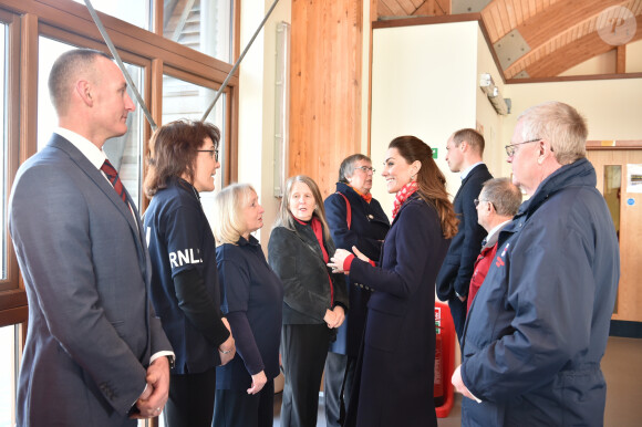 Le prince William, duc de Cambridge, Catherine Kate Middleton, duchesse de Cambridge, lors d'une visite de la station de sauvetage RNLI Mumbles près de Swansea dans le sud du Pays de Galles le 4 février 2020.