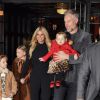 Jessica Simpson quitte son hôtel en famille pour se rendre à la séance de dédicace de son livre "Open Book" à New York, le 4 février 2020. L'actrice était accompagnée de son mari Eric, et de leurs trois enfants, Maxwell Drew, 7 ans, Ace Knute, 6 ans et Birdie Mae, 10 mois.
