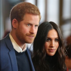 Le prince Harry et sa fiancée Meghan Markle lors d'une réception pour les jeunes au palais de Holyroodhouse à Edimbbourg, Ecosse le 13 février 2018.