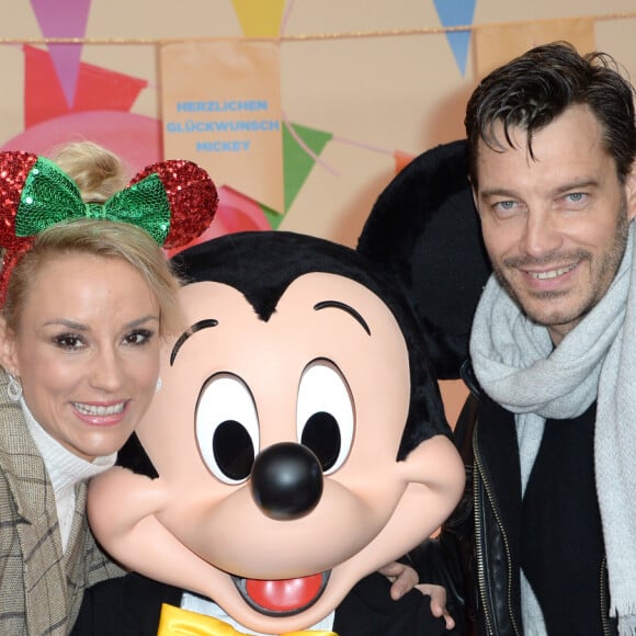 Exclusif - Elodie Gossuin et son mari Bertrand Lacherie - Célébration des 90 ans de magie avec Mickey à Disneyand Paris le 17 novembre 2018. La nouvelle saison de Noël célèbrera 90 ans de fun avec Mickey du 10 novembre 2018 au 6 janvier 2019. © Veeren/Bestimage