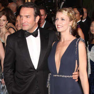 Jean Dujardin et Alexandra Lamy sur le tapis rouge des Oscars en 2012.