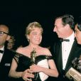 Simone Signoret et Yves Montant aux Oscars en 1960.